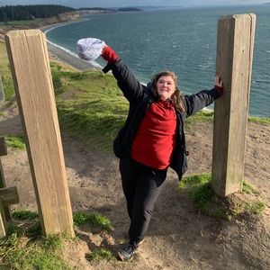 Meet your Posher, Hannah